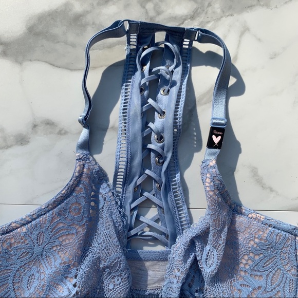 Victoria’s Secret Very Sexy Unlined Plunge Bra - Picture 6 of 11